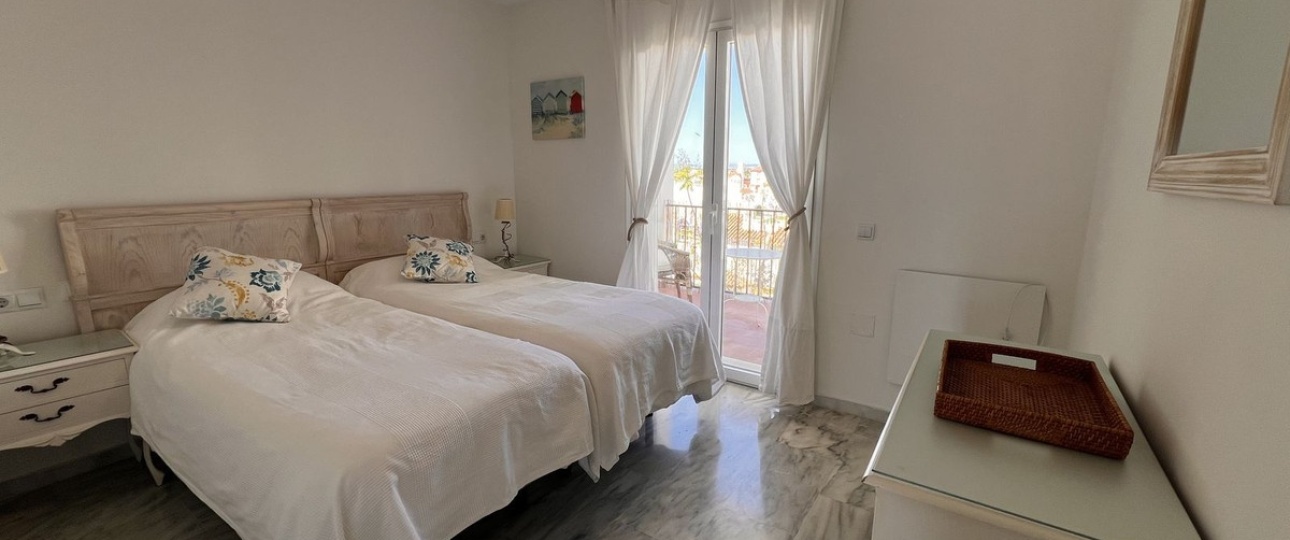 Rynek wtórny - apartment - Estepona - Estepona Centro