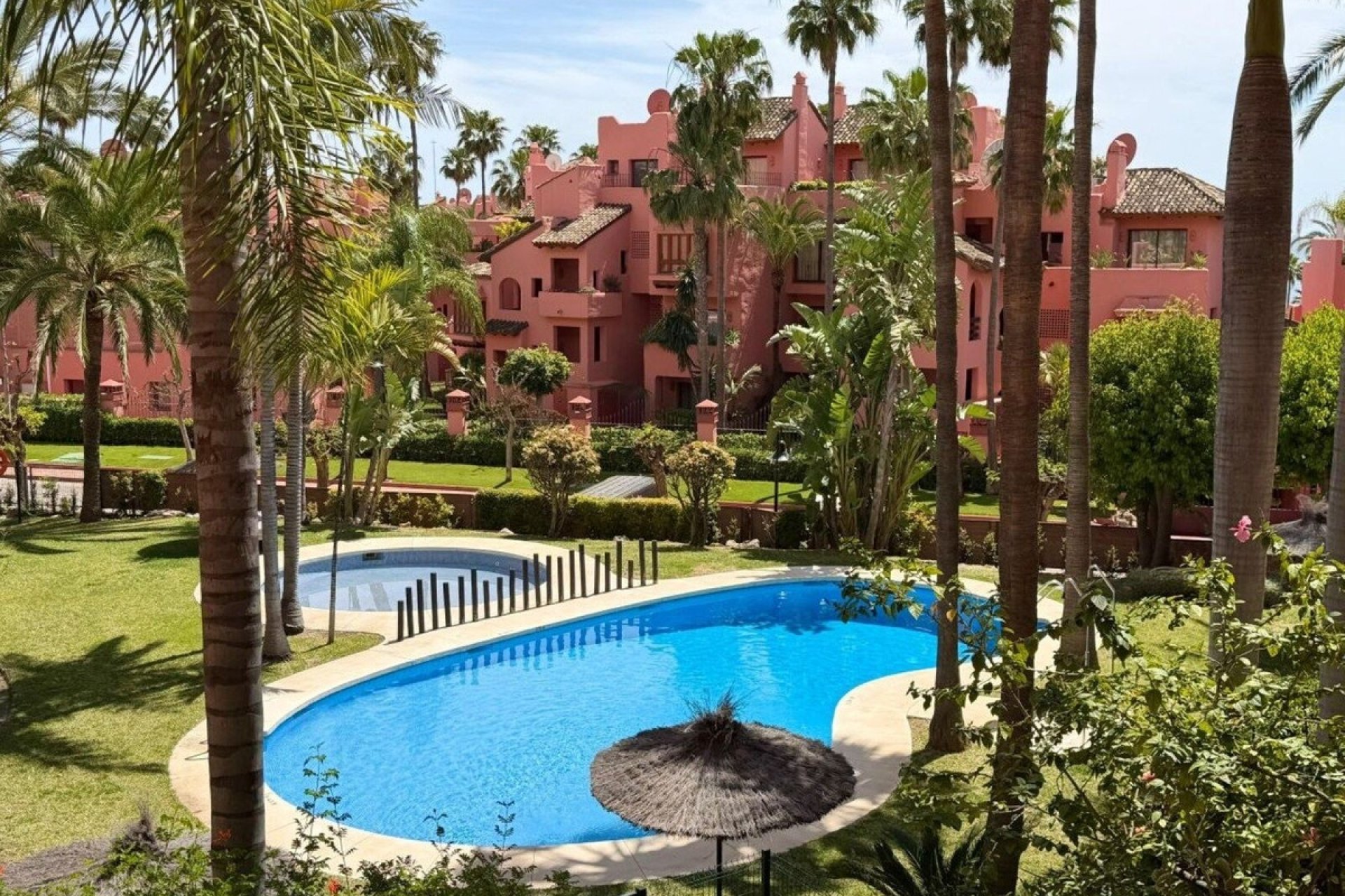 Rynek wtórny - apartment - Estepona - Estepona Centro