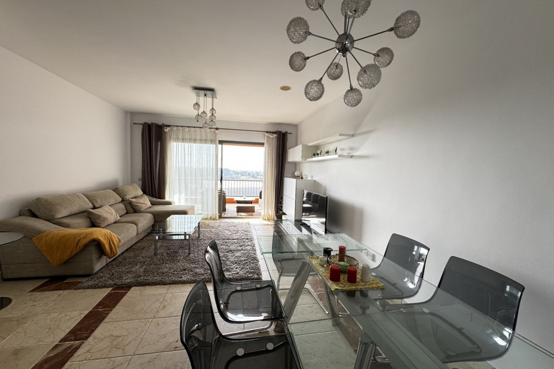 Rynek wtórny - apartment - Estepona - Estepona Centro