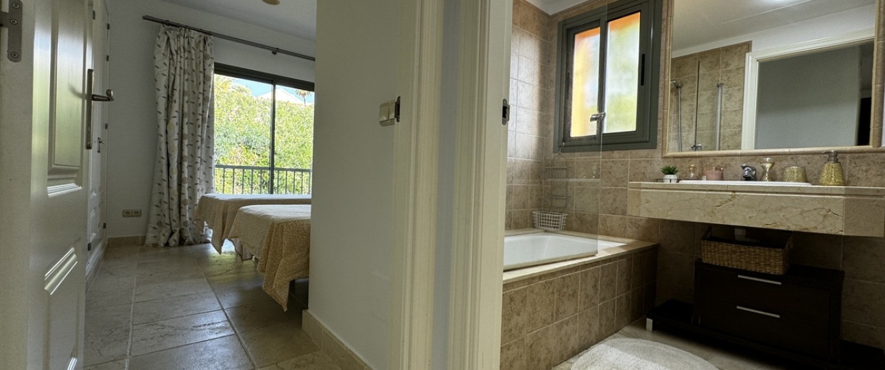 Rynek wtórny - apartment - Estepona - Estepona Centro