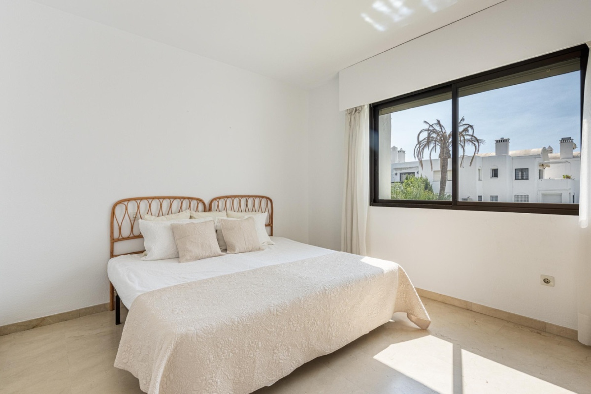 Rynek wtórny - apartment - Estepona - Estepona Centro