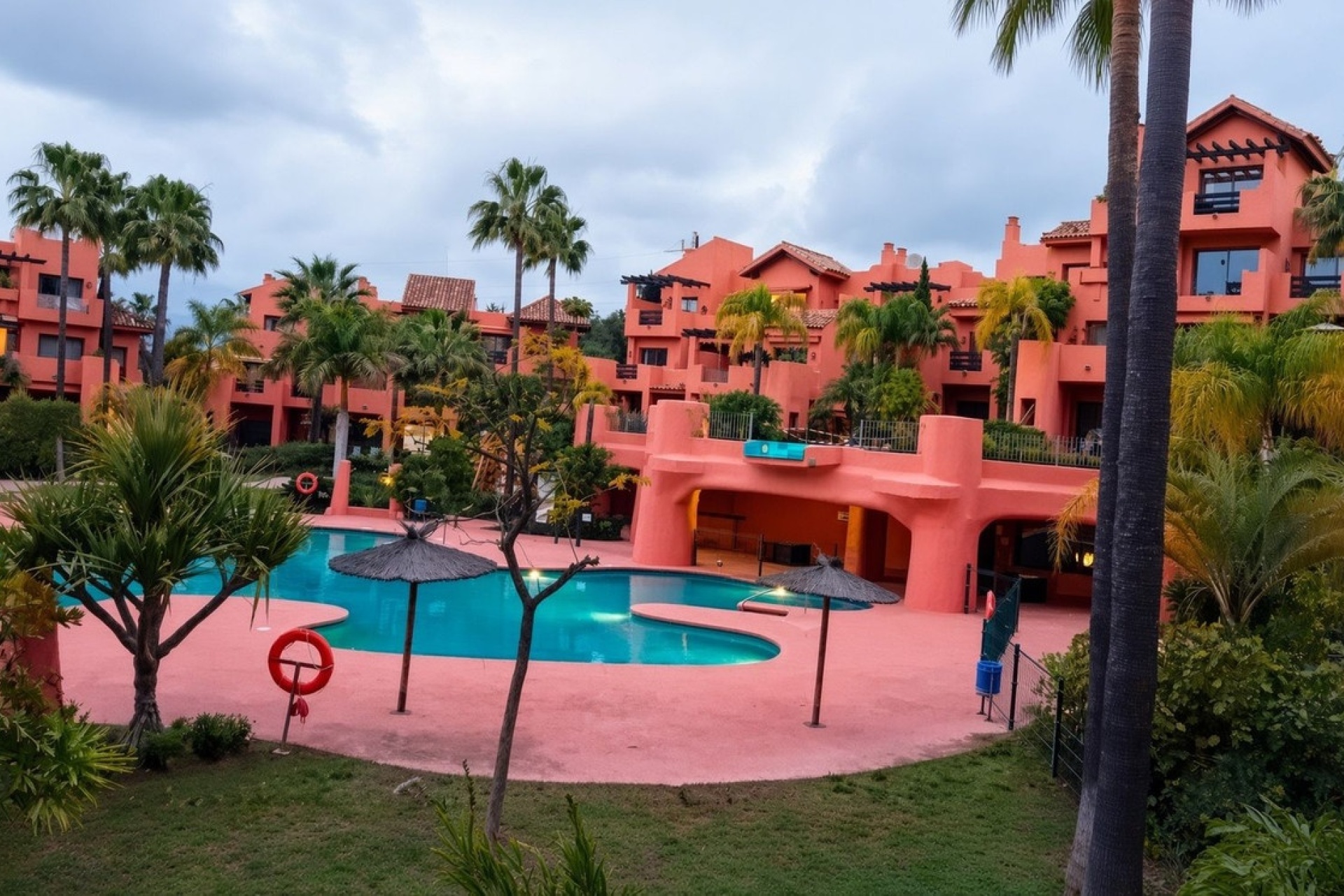 Rynek wtórny - apartment - Estepona - Estepona Centro