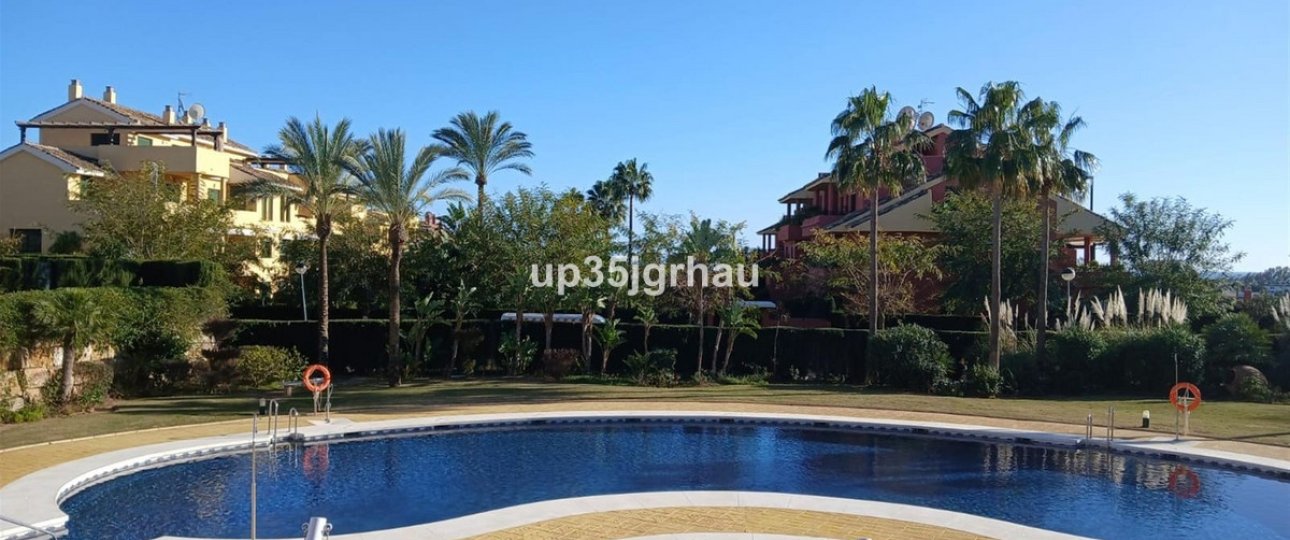 Rynek wtórny - apartment - Estepona - Estepona Centro