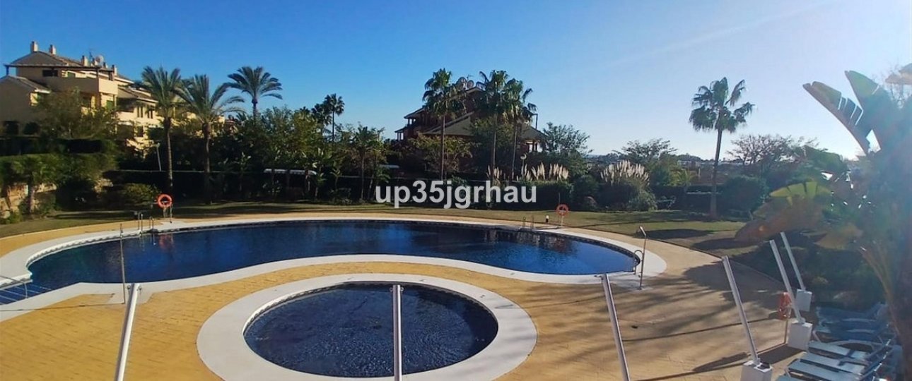 Rynek wtórny - apartment - Estepona - Estepona Centro