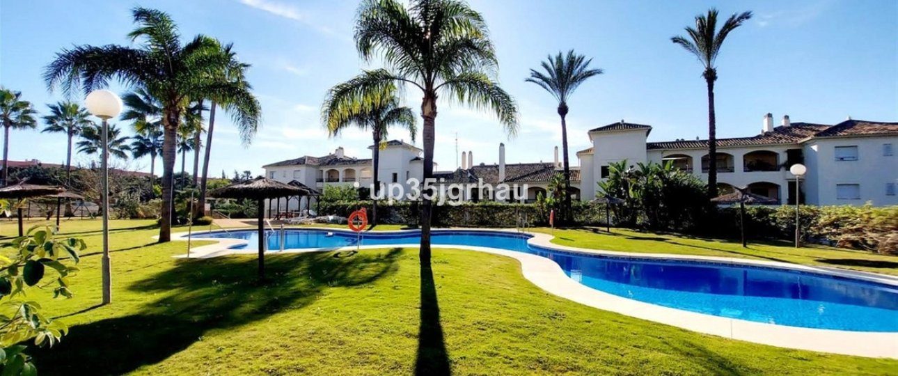 Rynek wtórny - apartment - Estepona - Estepona Centro
