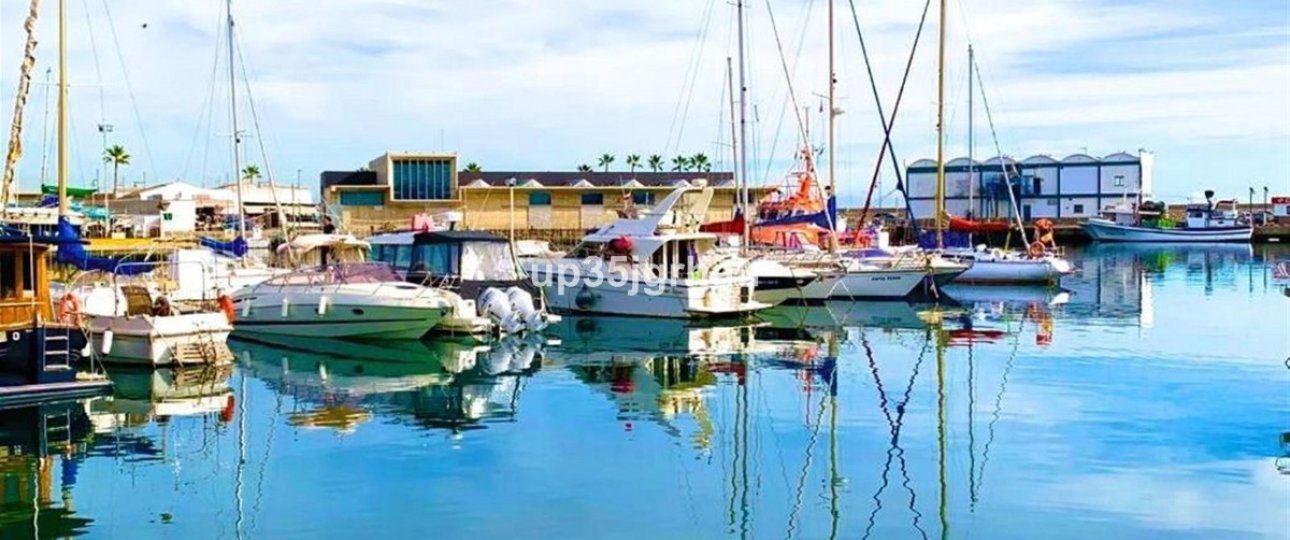Rynek wtórny - apartment - Estepona - Estepona Centro