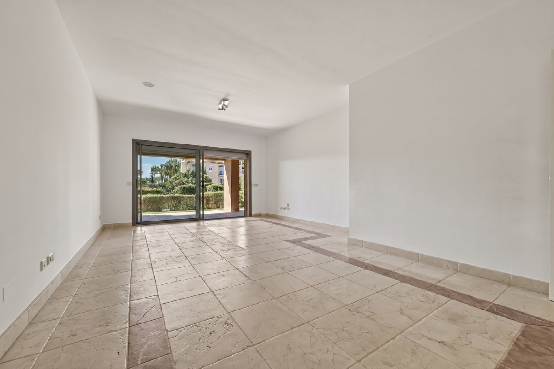 Rynek wtórny - apartment - Estepona - Estepona Centro