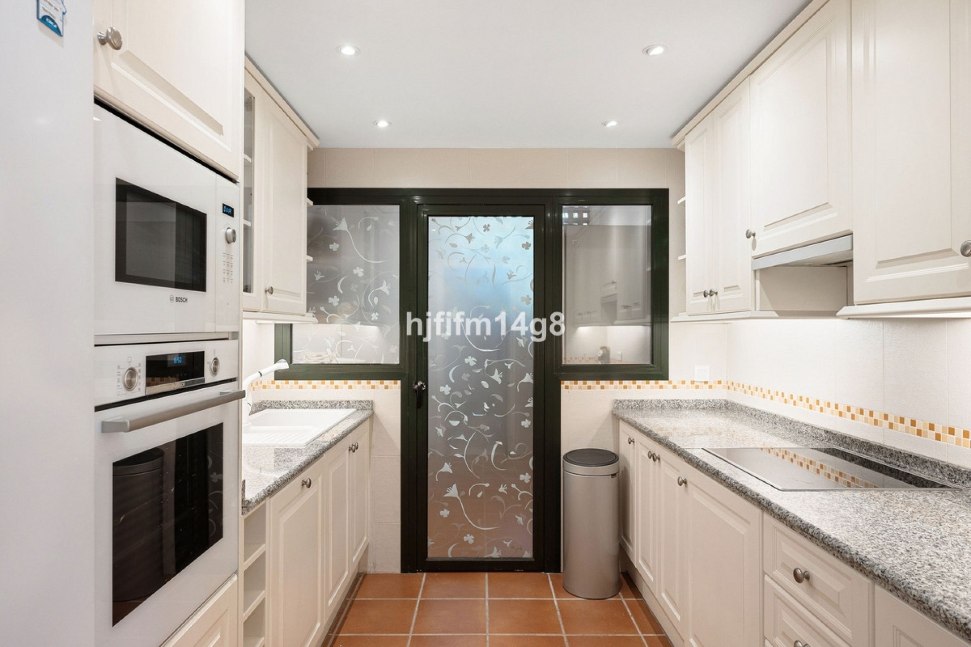 Rynek wtórny - apartment - Estepona - Estepona Centro
