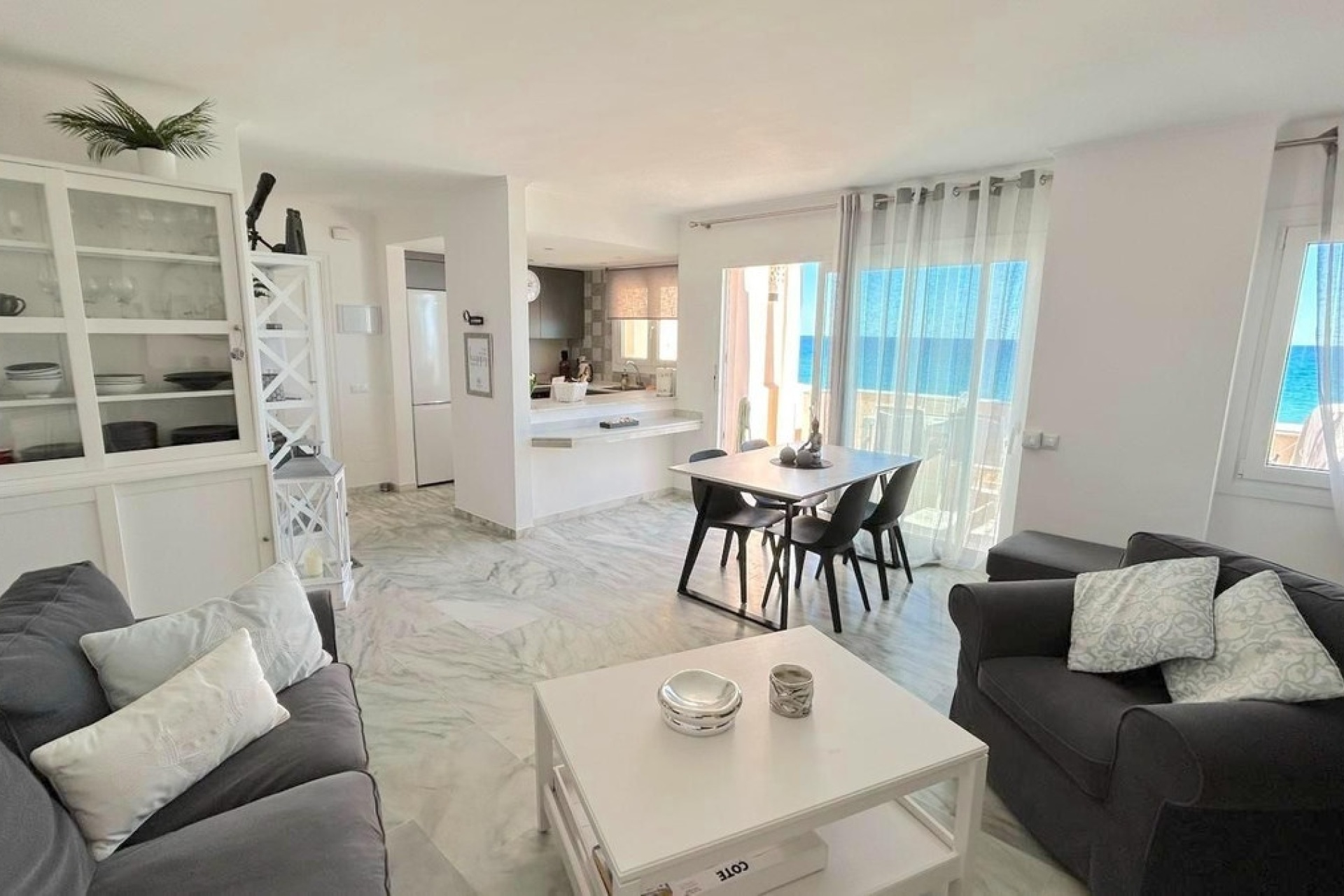 Rynek wtórny - apartment - Estepona - Estepona Centro