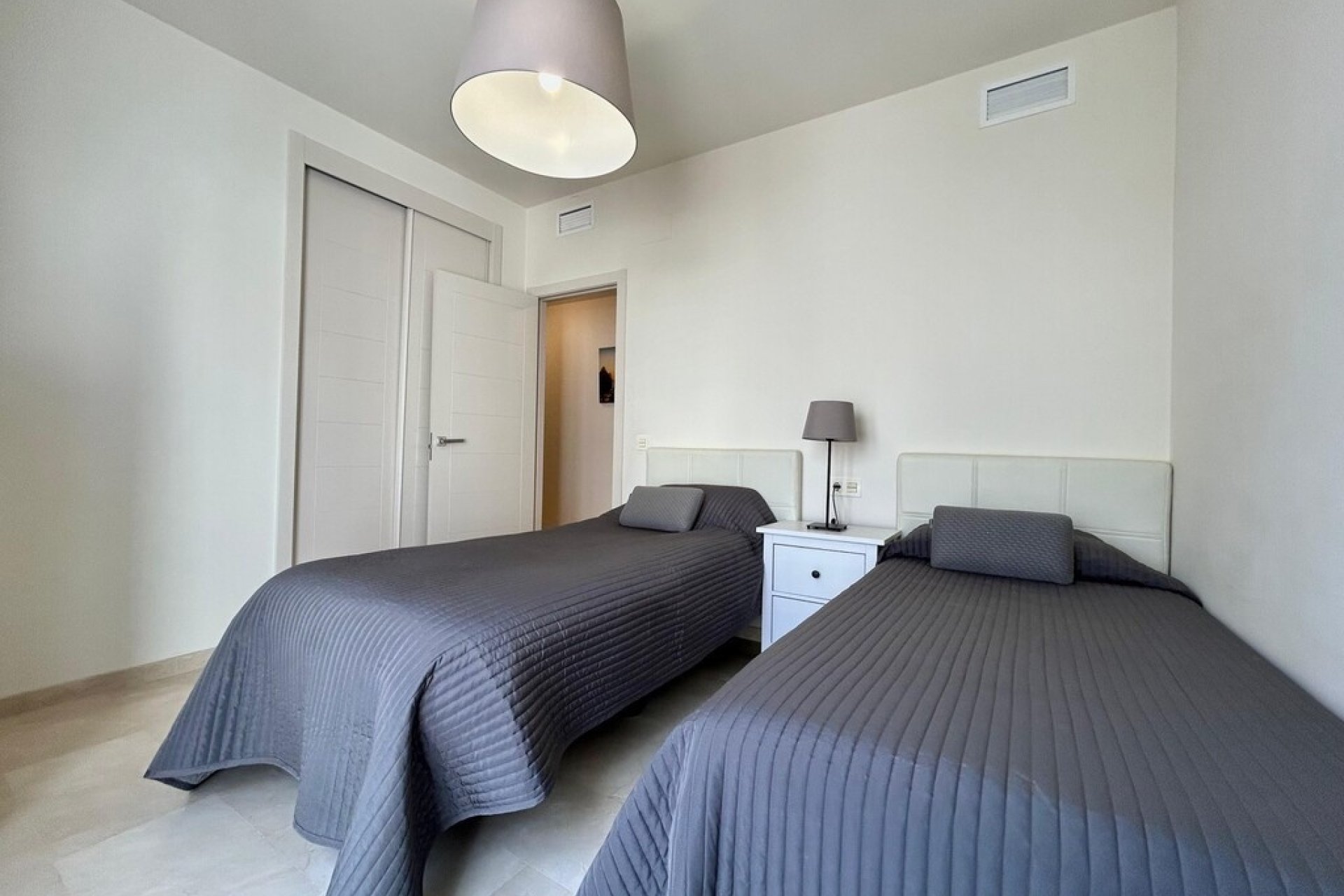 Rynek wtórny - apartment - Estepona - Estepona Centro
