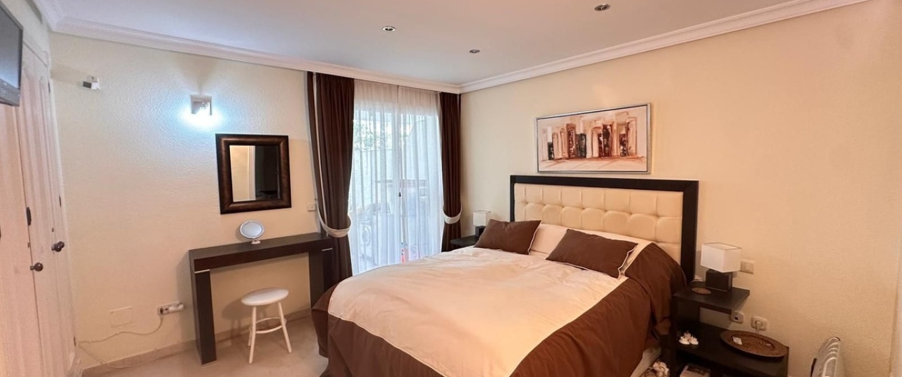 Rynek wtórny - apartment - Estepona - Estepona Centro
