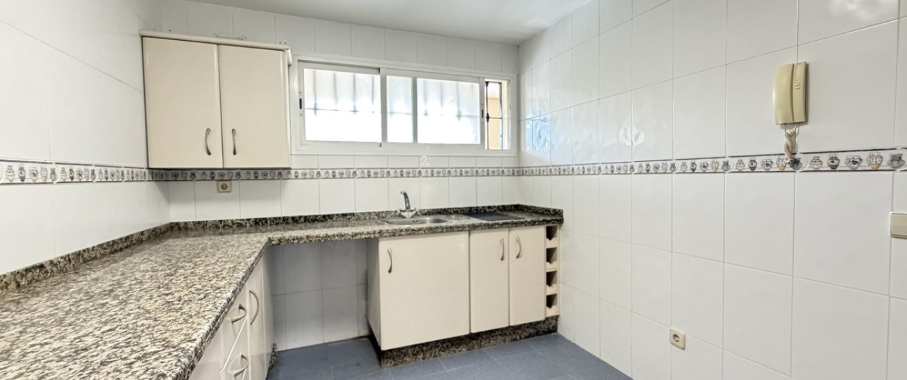 Rynek wtórny - apartment - Estepona - Estepona Centro