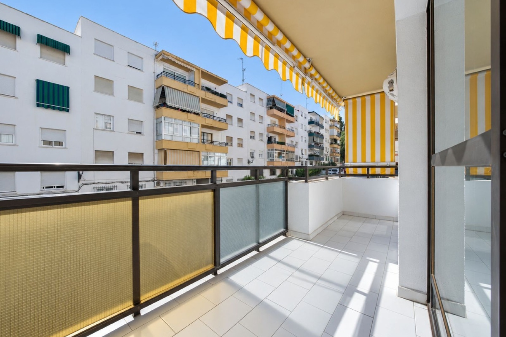 Rynek wtórny - apartment - Estepona - Estepona Centro