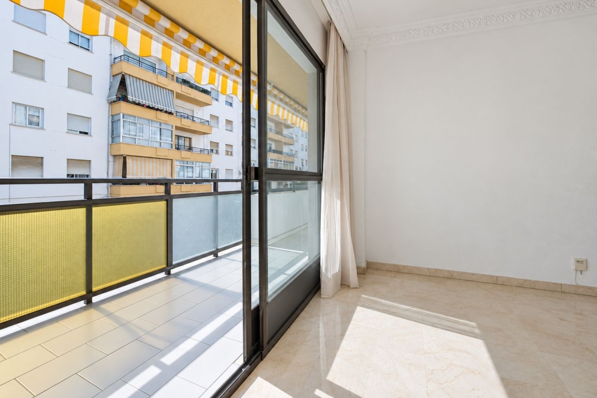 Rynek wtórny - apartment - Estepona - Estepona Centro