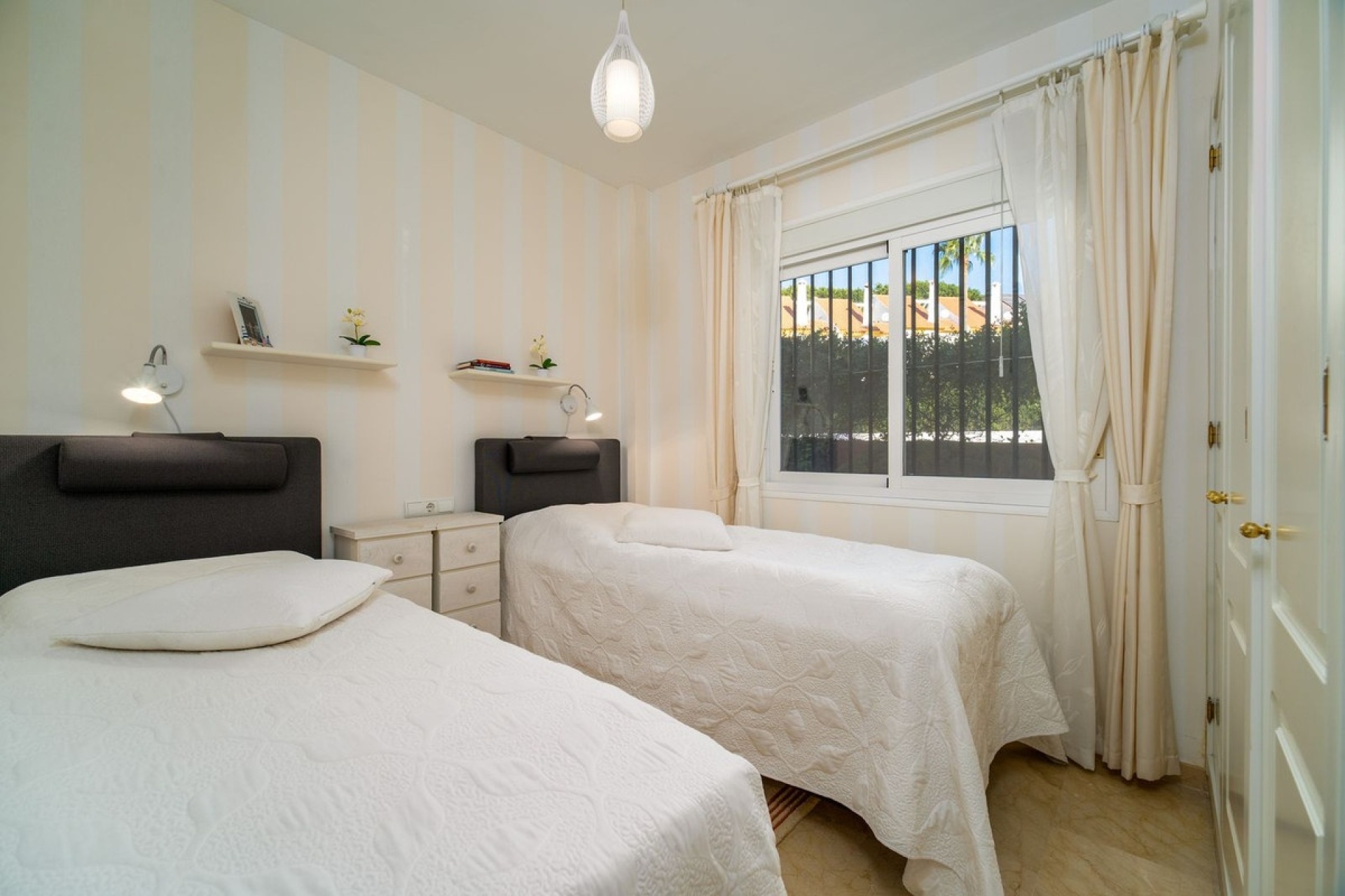 Rynek wtórny - apartment - Estepona - Estepona Centro