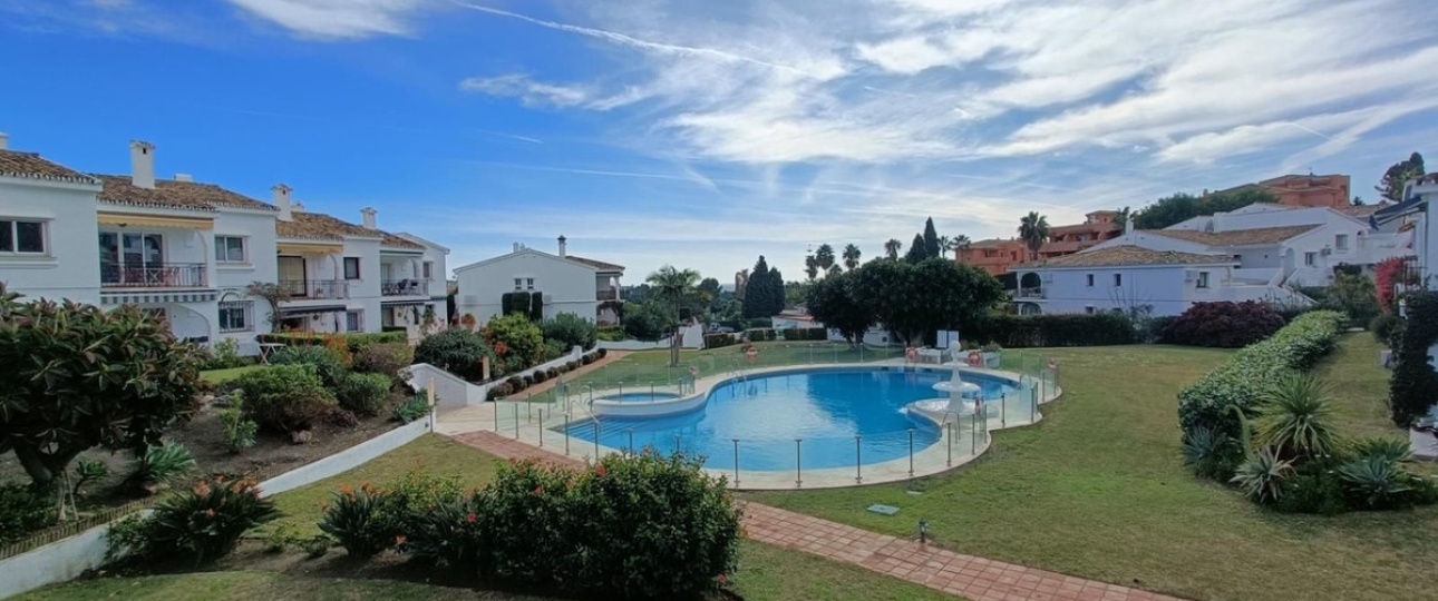 Rynek wtórny - apartment - Estepona - Estepona Centro