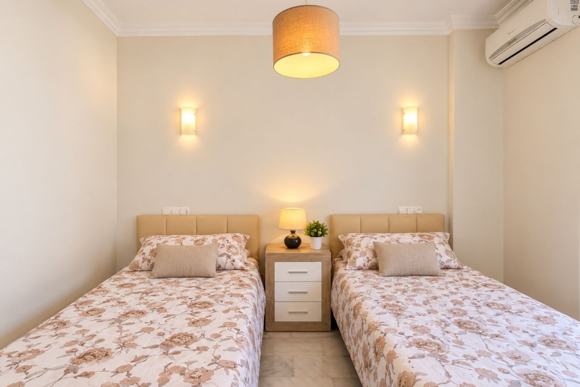 Rynek wtórny - apartment - Estepona - Estepona Centro
