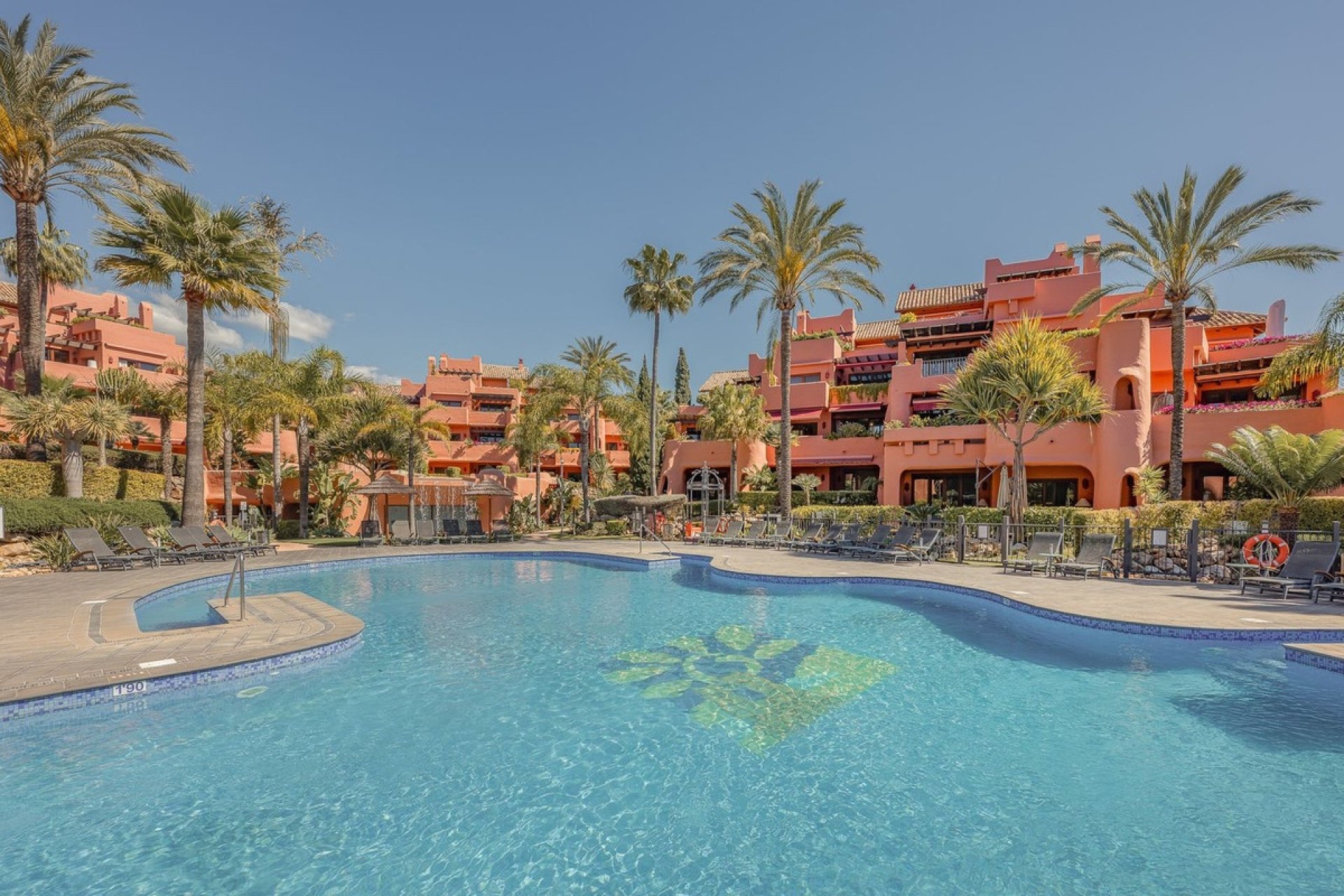 Rynek wtórny - apartment - Estepona - Estepona Centro