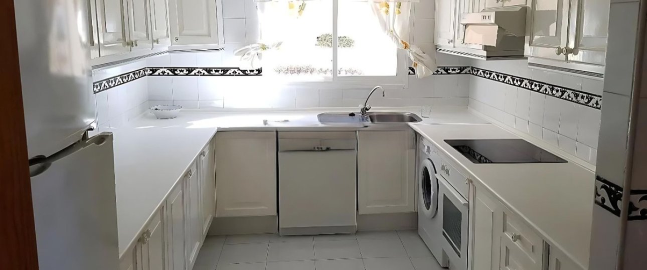 Rynek wtórny - apartment - Estepona - Estepona Centro