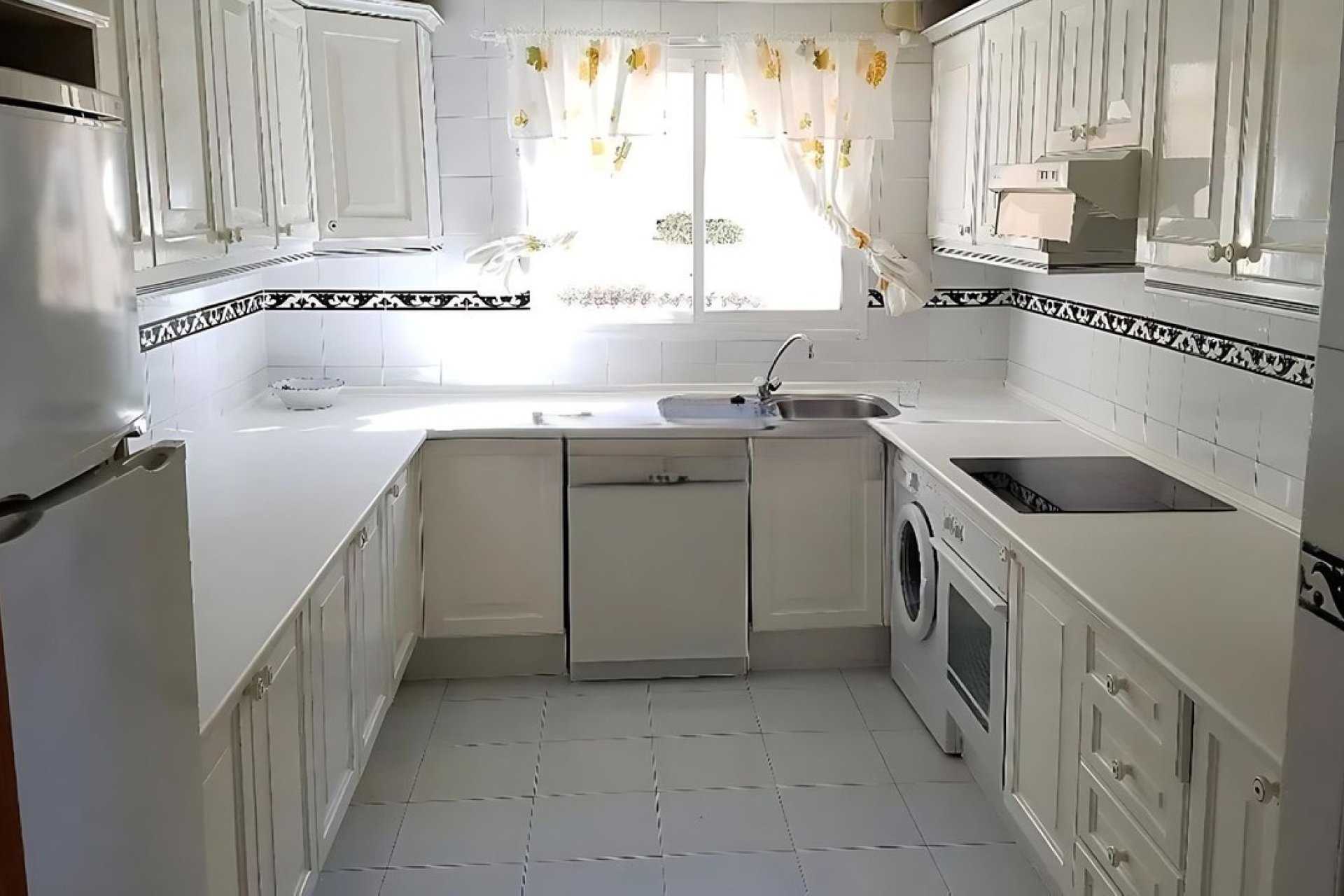 Rynek wtórny - apartment - Estepona - Estepona Centro