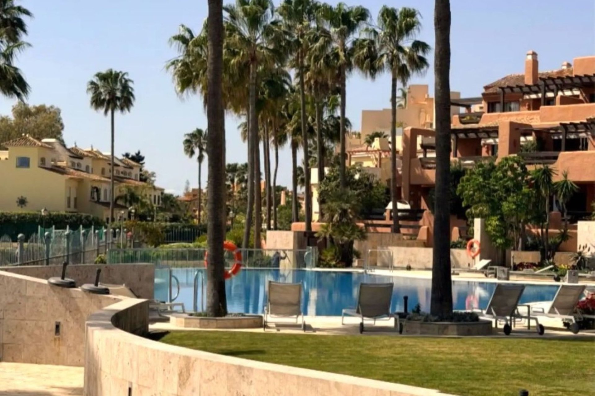 Rynek wtórny - apartment - Estepona - Estepona Centro