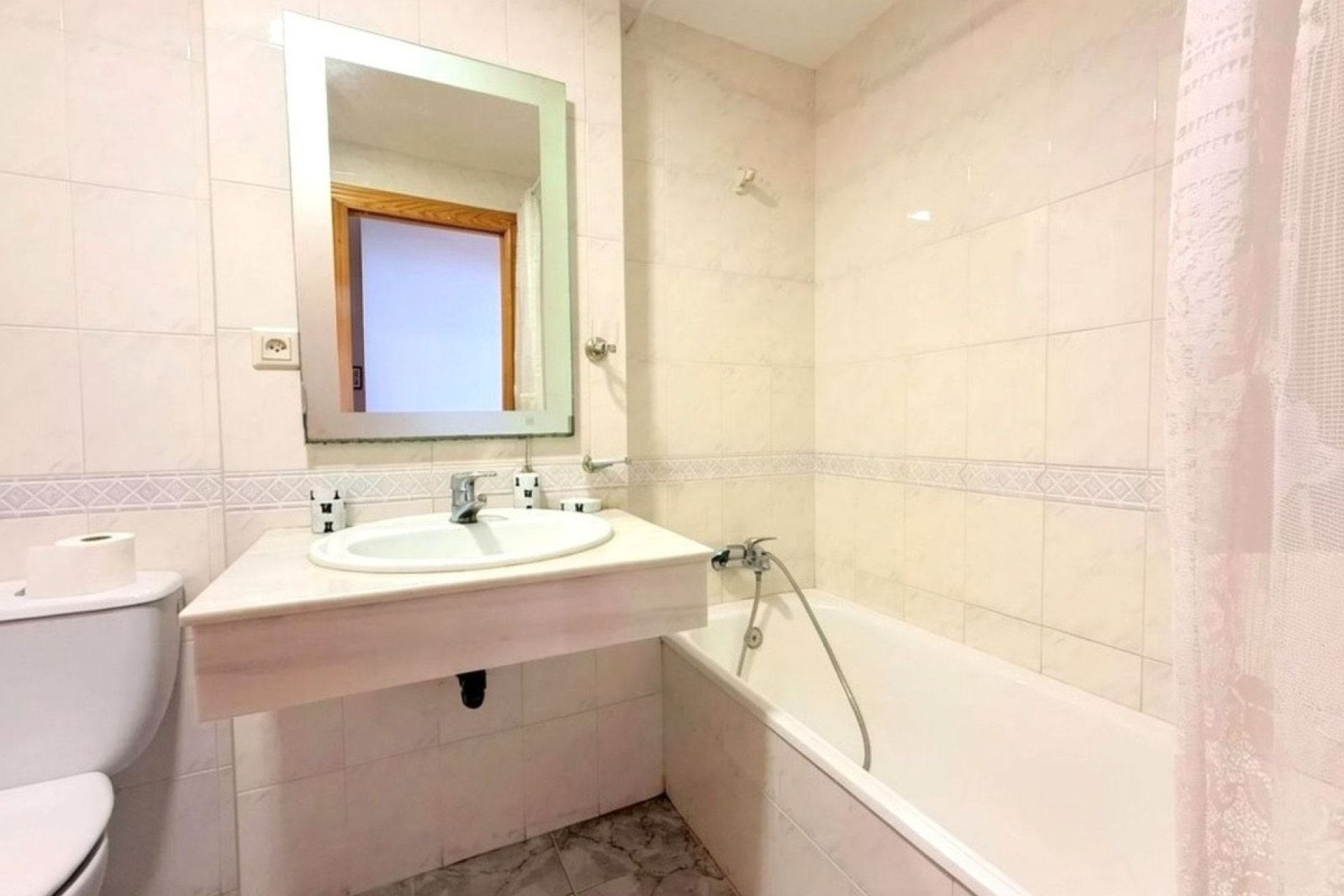 Rynek wtórny - apartment - Estepona - Estepona Centro