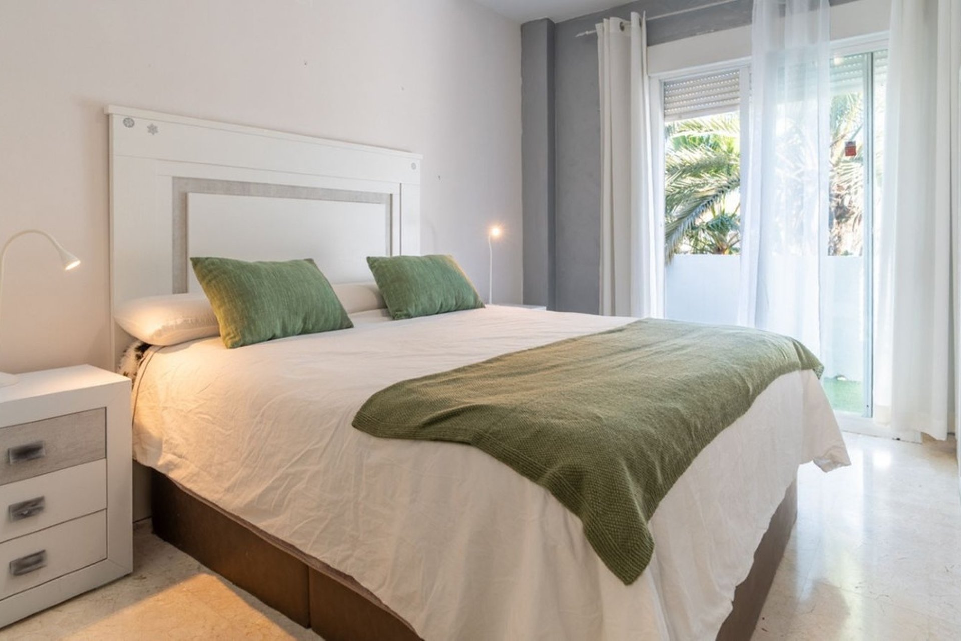 Rynek wtórny - apartment - Estepona - Estepona Centro