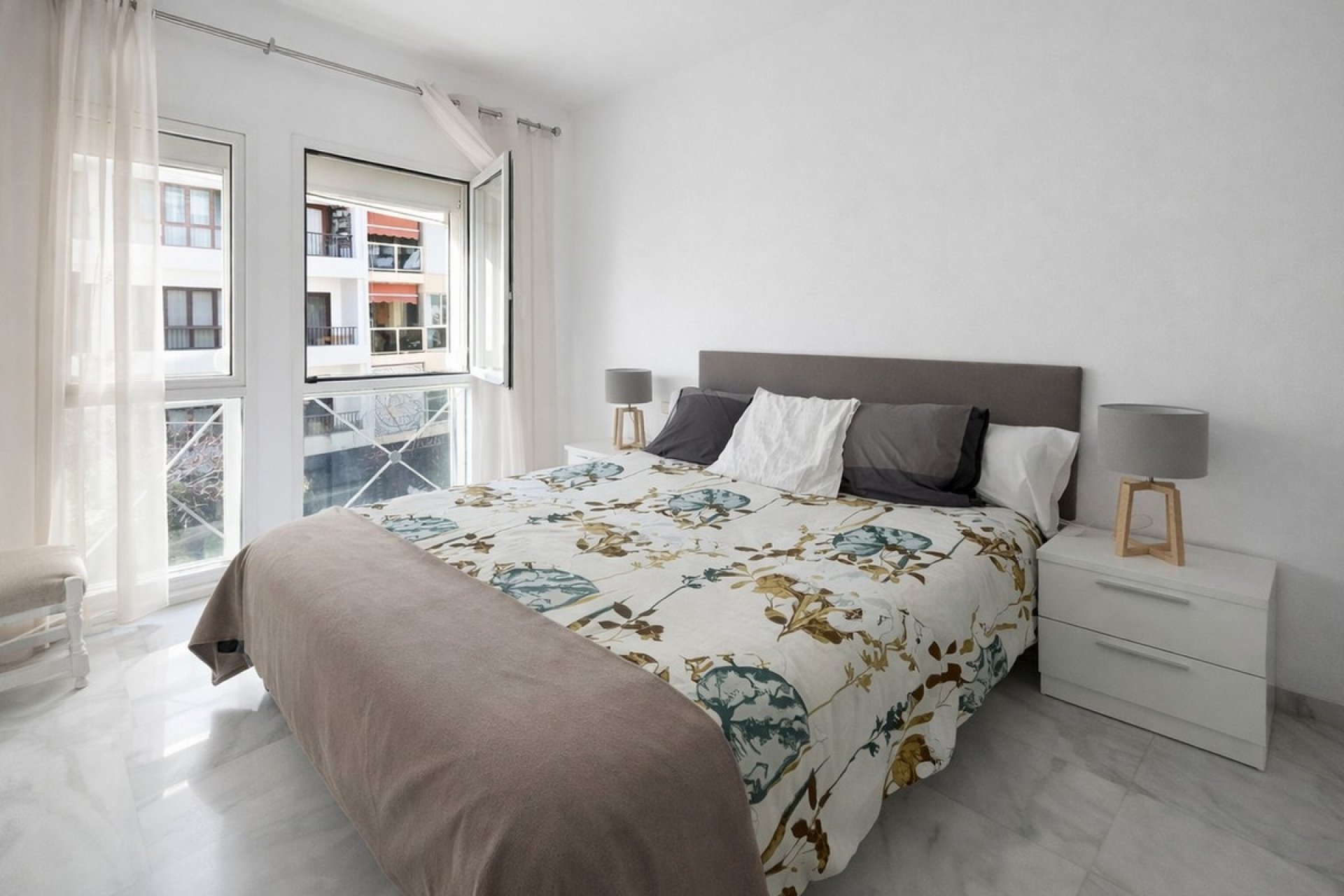 Rynek wtórny - apartment - Estepona - Estepona Centro