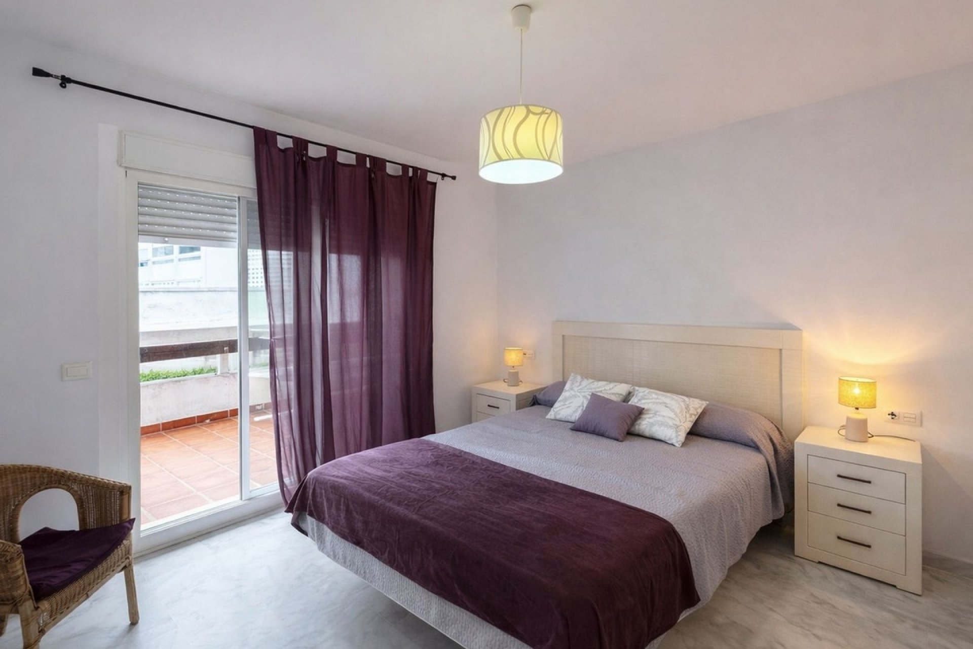 Rynek wtórny - apartment - Estepona - Estepona Centro