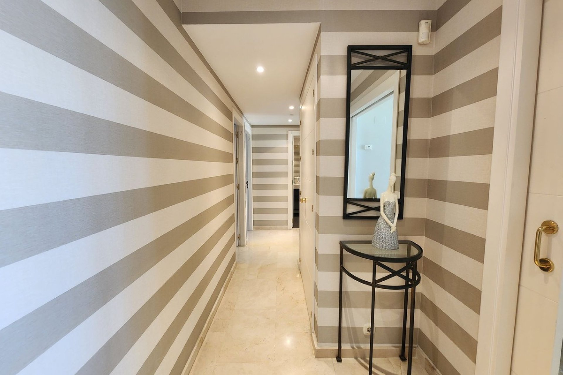 Rynek wtórny - apartment - Estepona - Estepona Centro