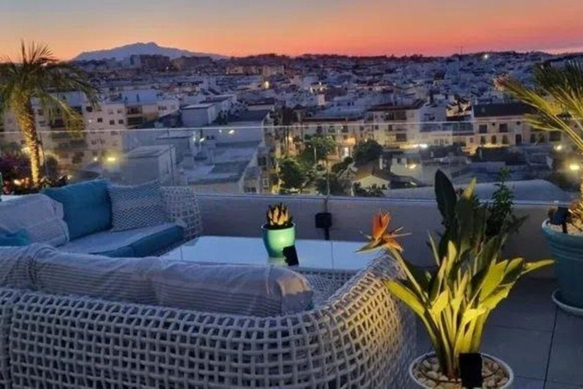 Rynek wtórny - apartment - Estepona - Estepona Centro