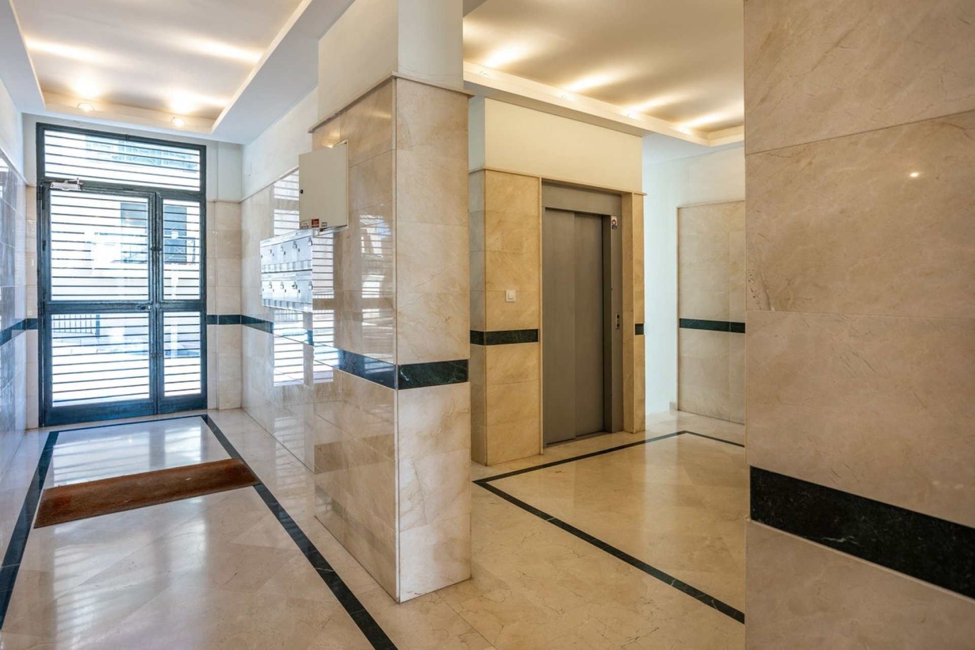 Rynek wtórny - apartment - Estepona - Estepona Centro