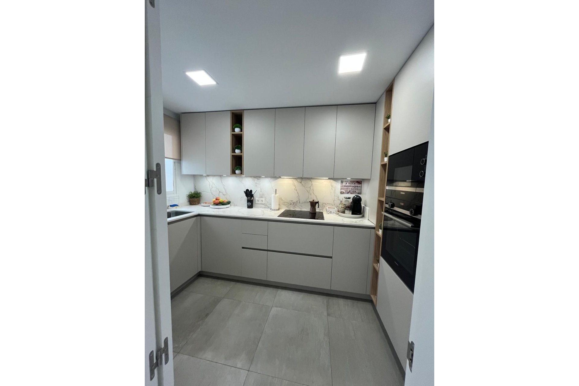 Rynek wtórny - apartment - Estepona - Estepona Centro