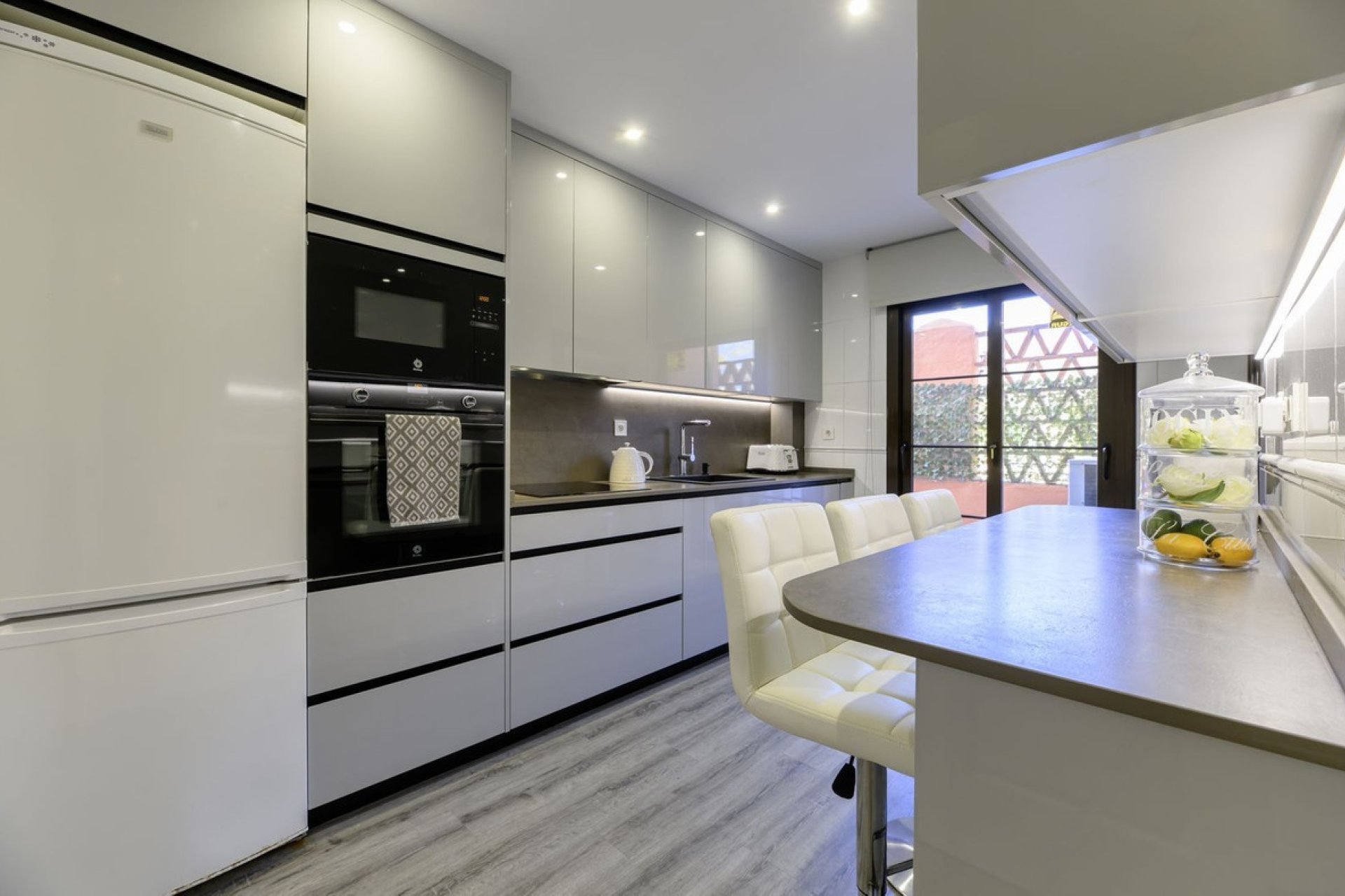 Rynek wtórny - apartment - Estepona - Estepona Centro