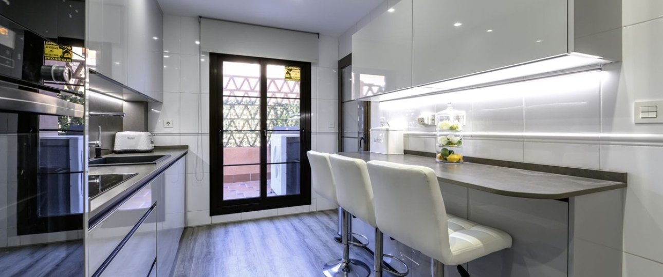 Rynek wtórny - apartment - Estepona - Estepona Centro