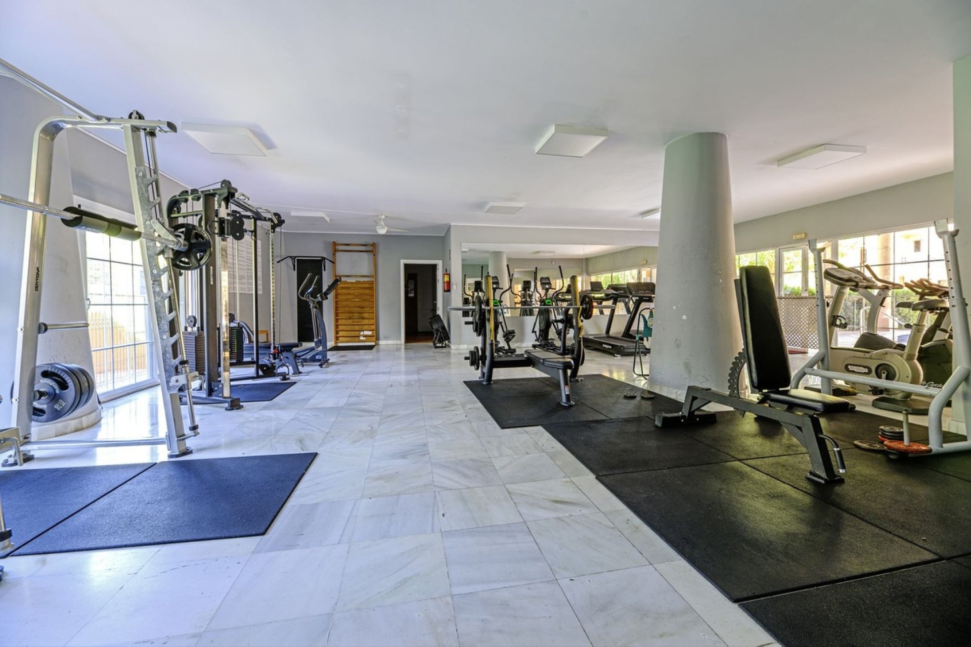 Rynek wtórny - apartment - Estepona - Estepona Centro