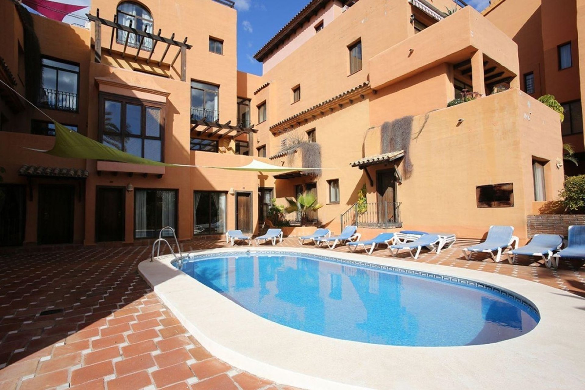 Rynek wtórny - apartment - Estepona - Estepona Centro