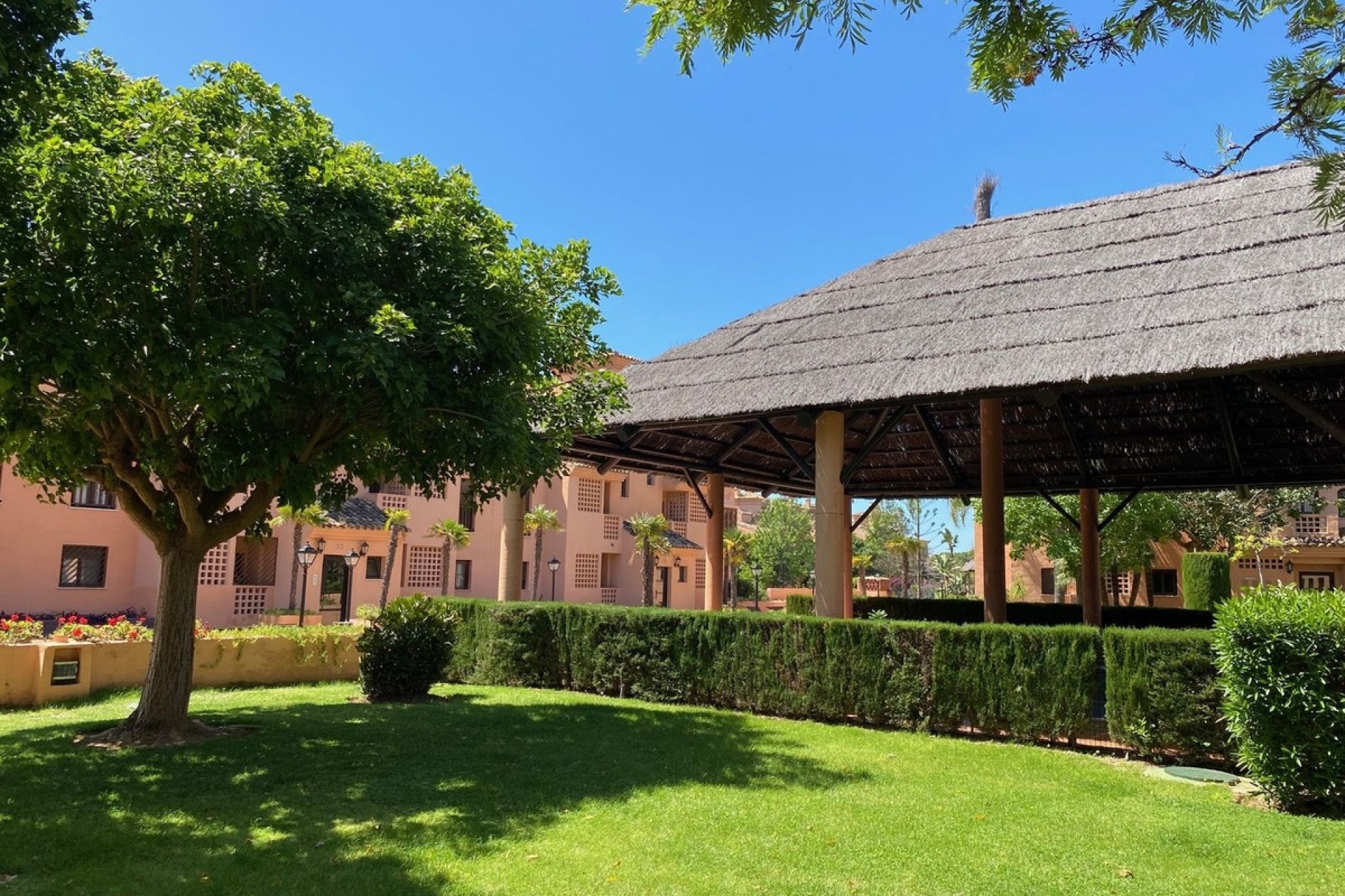 Rynek wtórny - apartment - Estepona - Hacienda del Sol