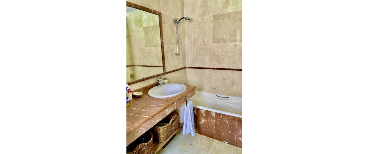 Rynek wtórny - apartment - Estepona - Hacienda del Sol