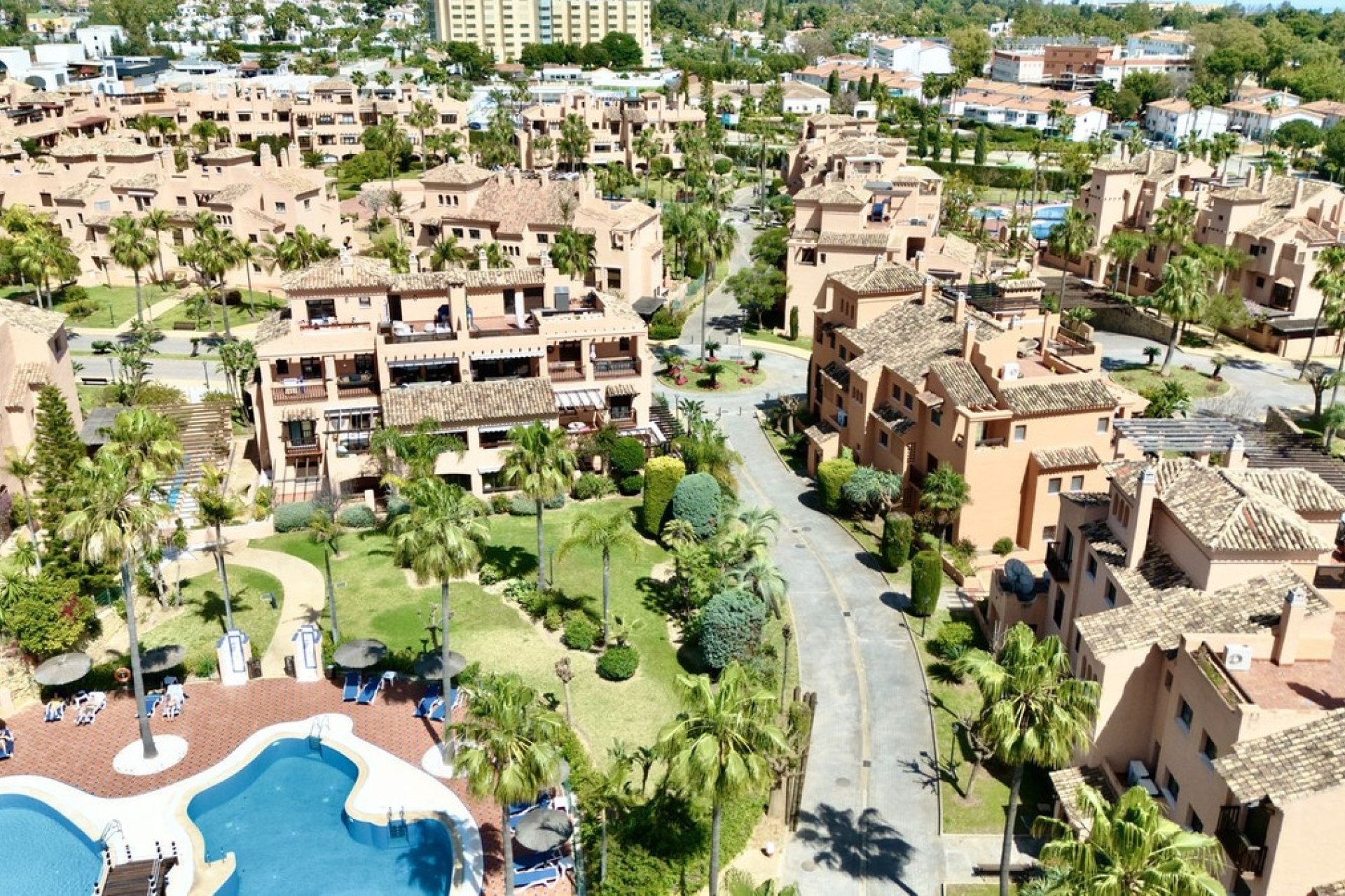 Rynek wtórny - apartment - Estepona - Hacienda del Sol