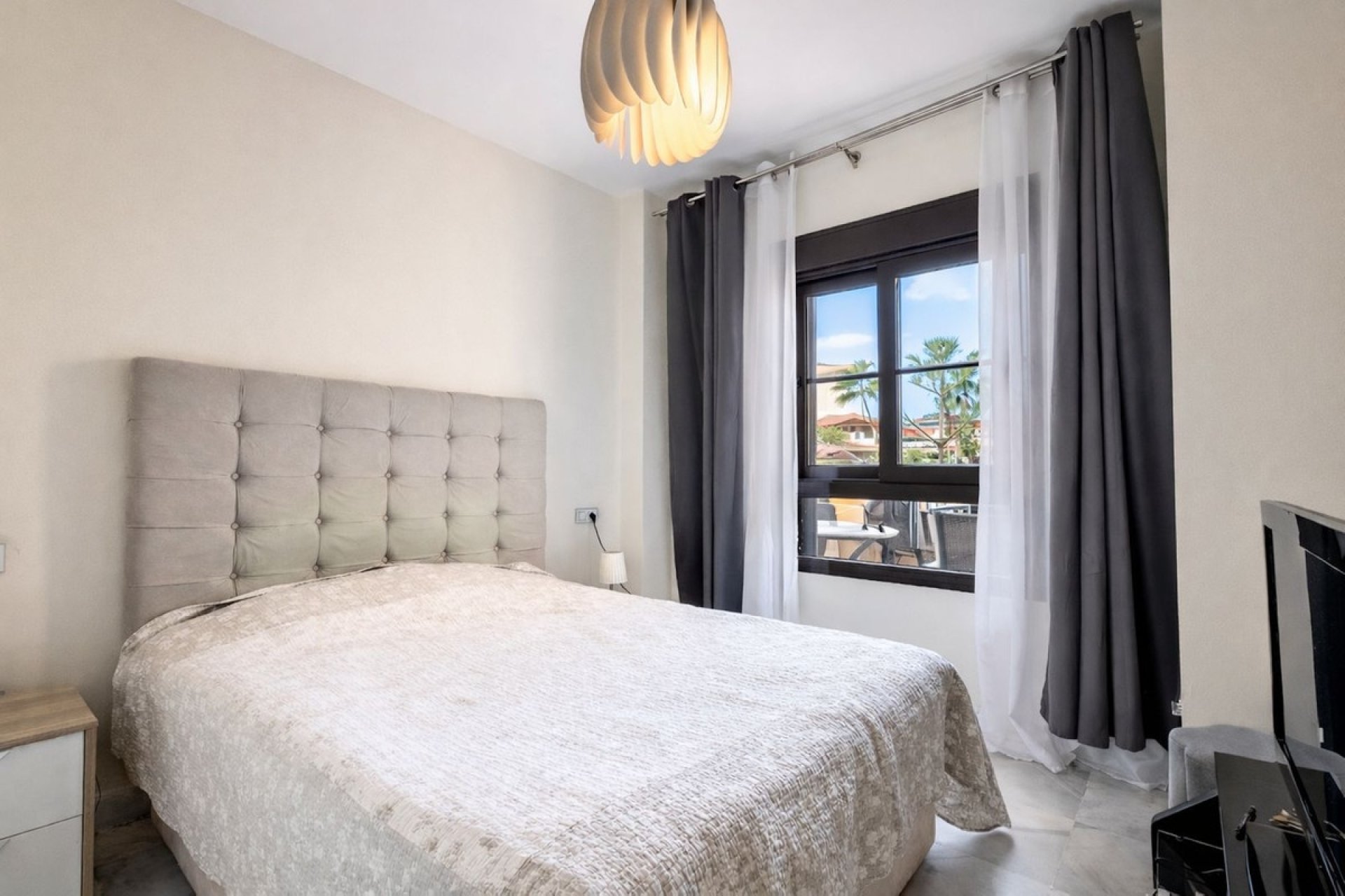 Rynek wtórny - apartment - Estepona - Hacienda del Sol