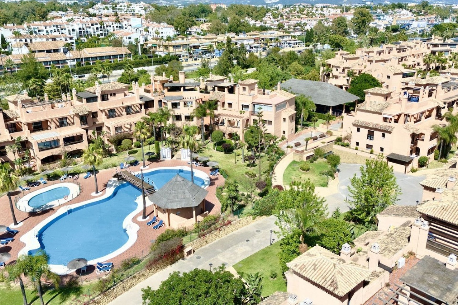Rynek wtórny - apartment - Estepona - Hacienda del Sol
