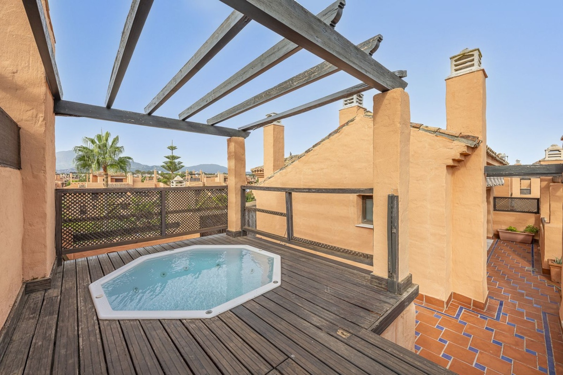 Rynek wtórny - apartment - Estepona - Hacienda del Sol