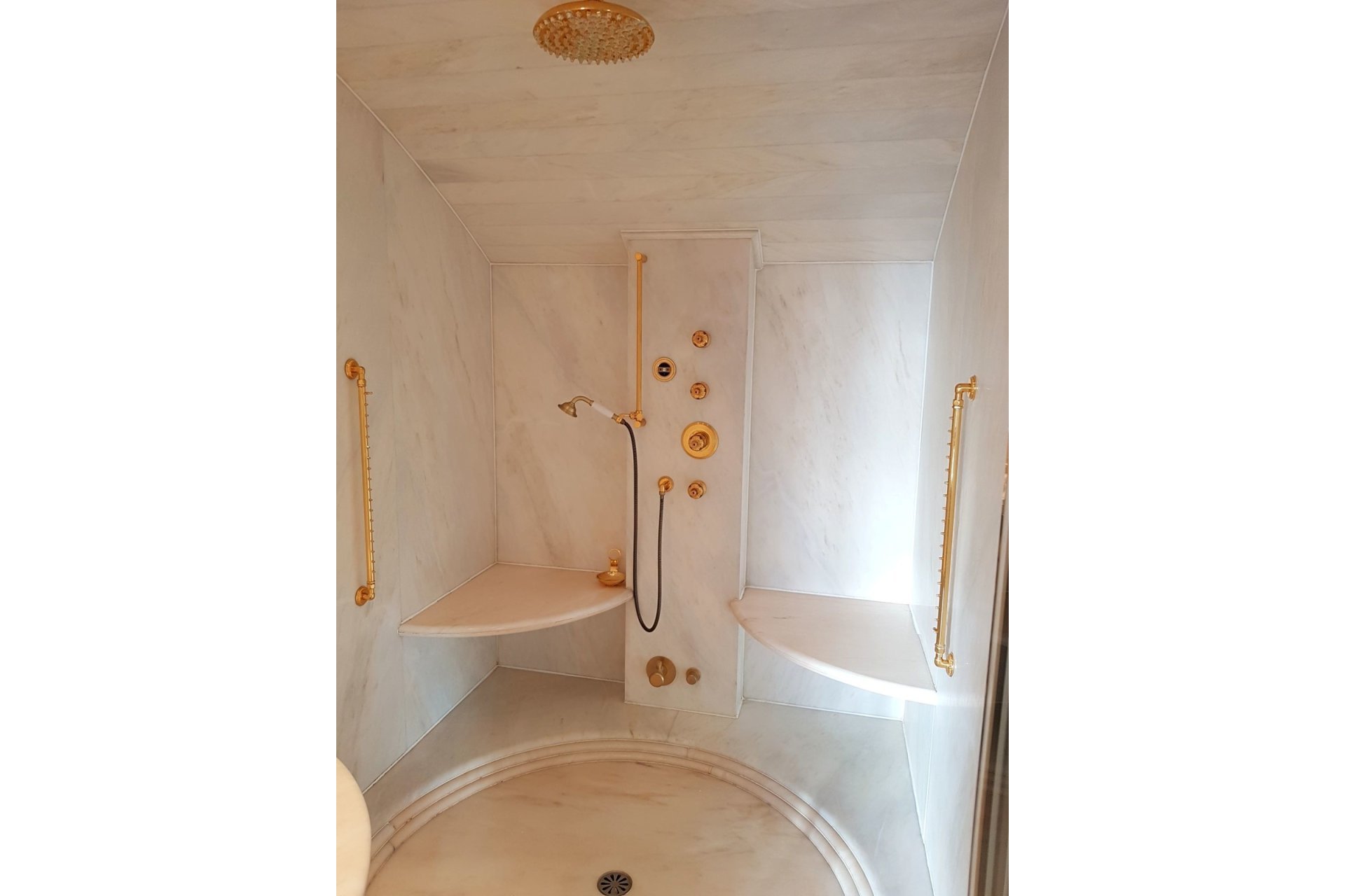 Rynek wtórny - apartment - Estepona - New Golden Mile