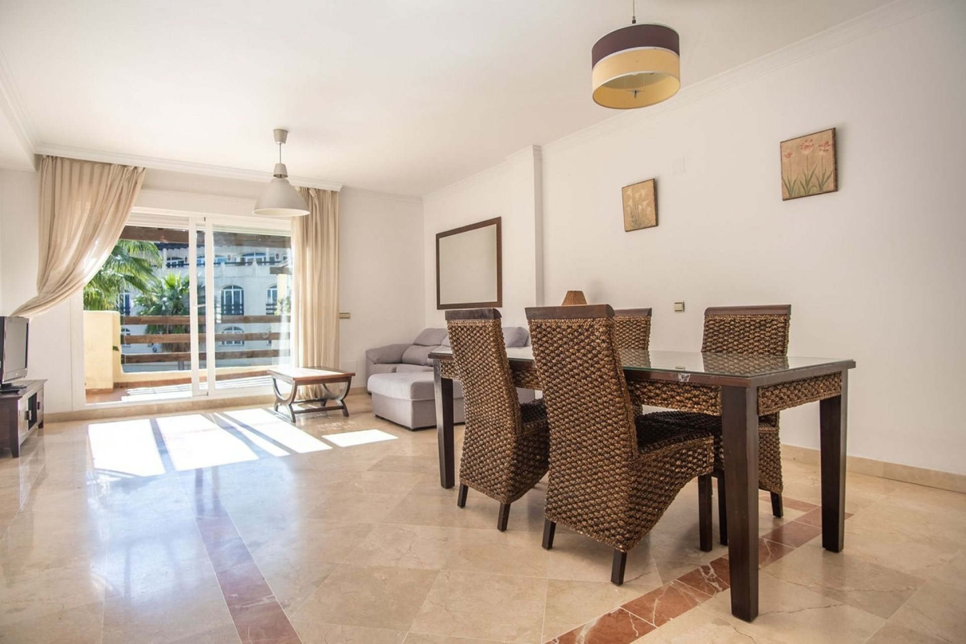 Rynek wtórny - apartment - Estepona - New Golden Mile