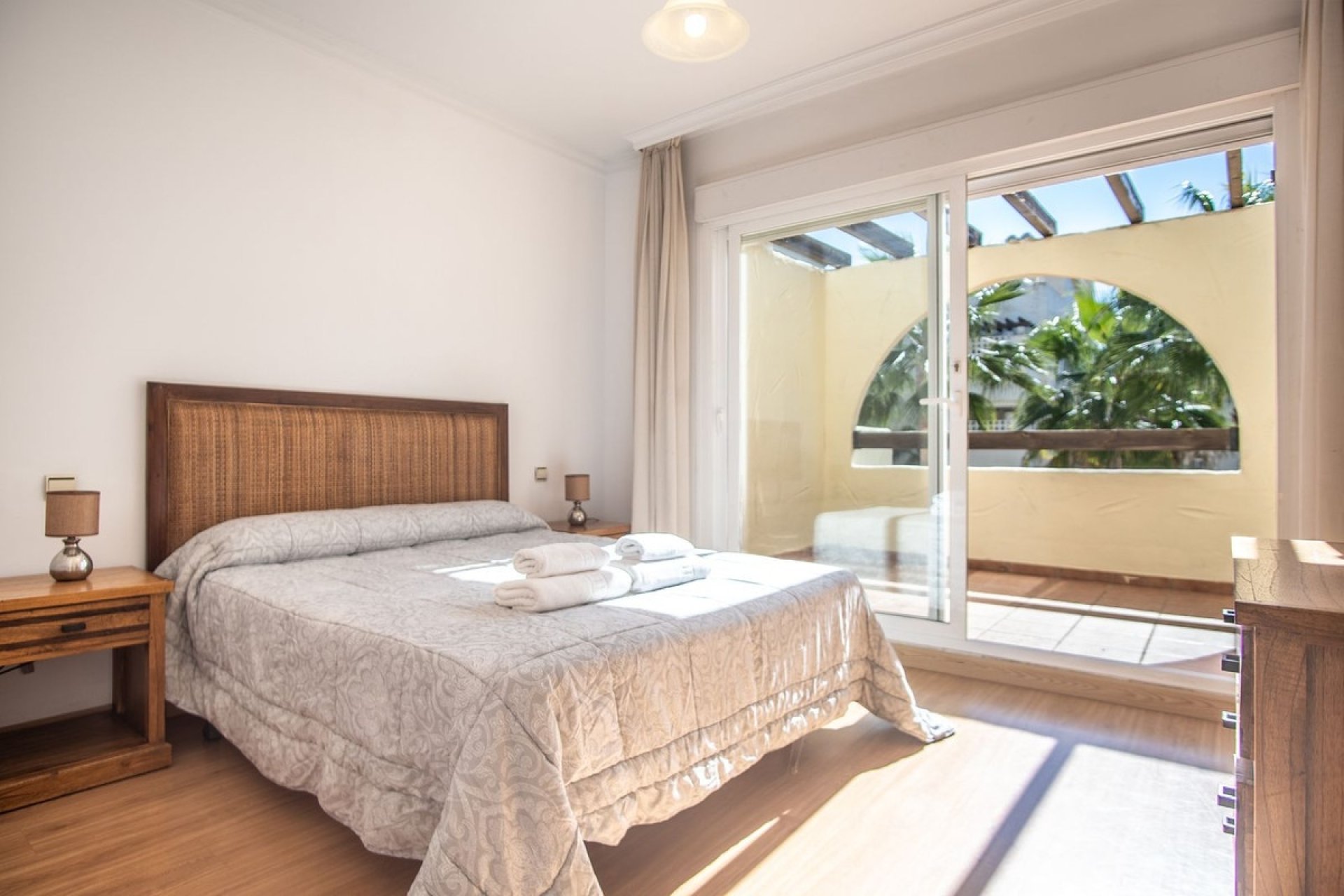 Rynek wtórny - apartment - Estepona - New Golden Mile