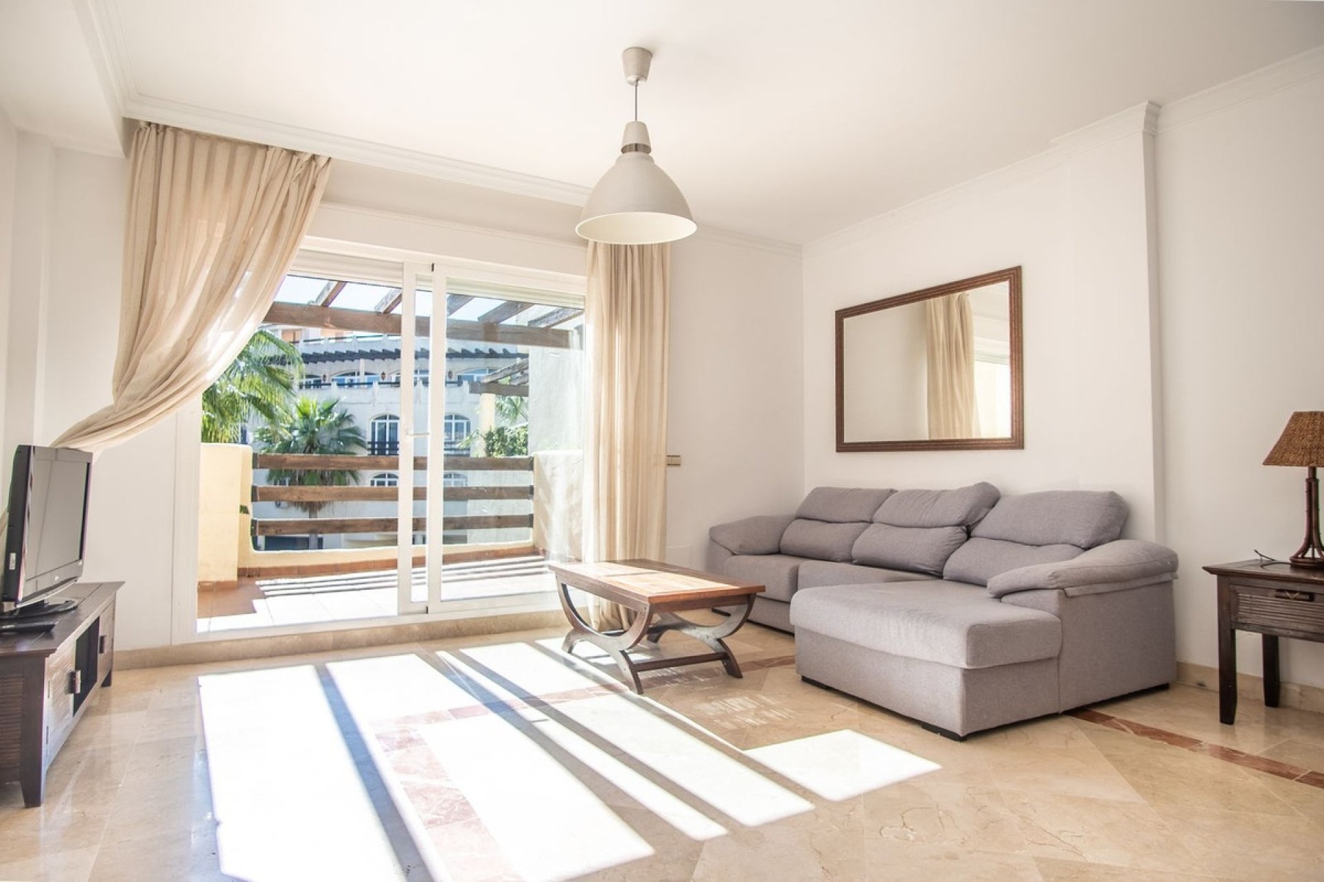 Rynek wtórny - apartment - Estepona - New Golden Mile