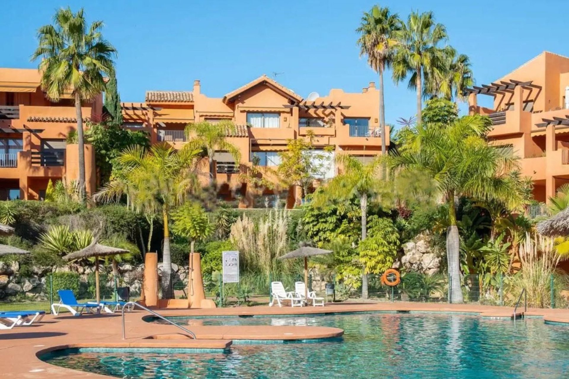 Rynek wtórny - apartment - Estepona - New Golden Mile
