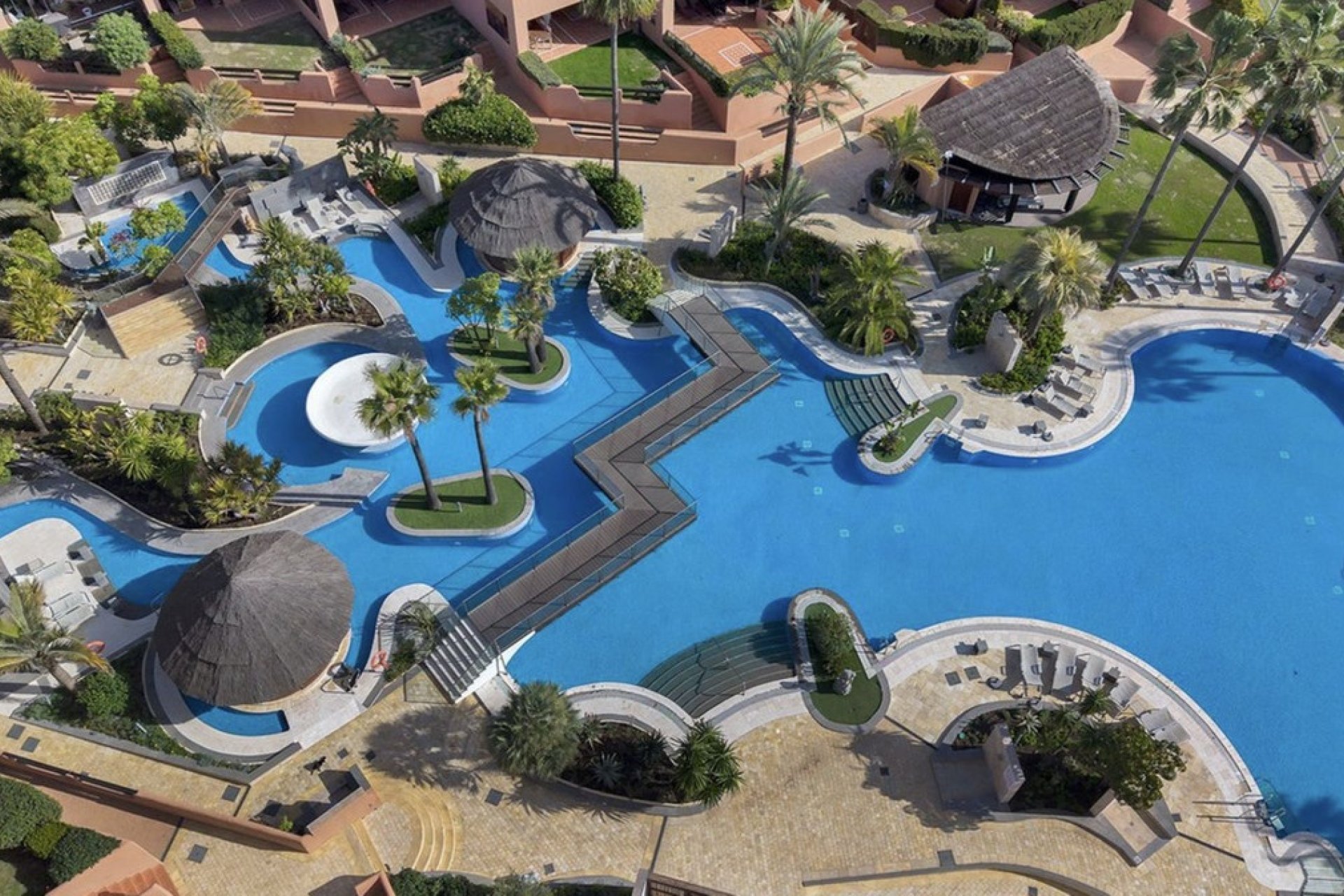 Rynek wtórny - apartment - Estepona - New Golden Mile
