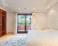 Rynek wtórny - apartment - Estepona - New Golden Mile